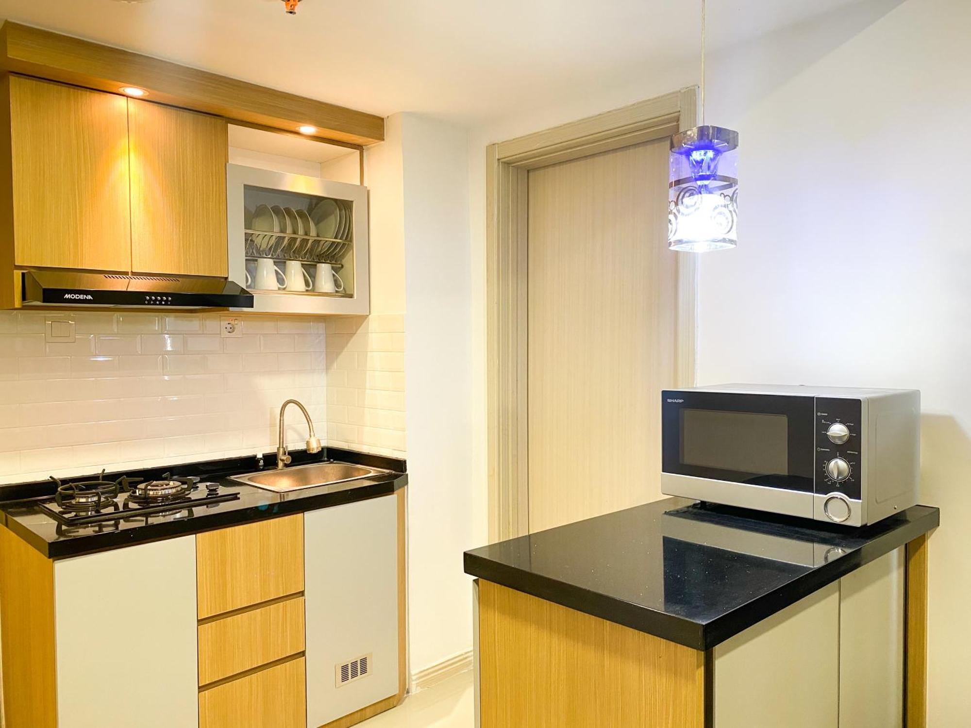 Comfortable 2Br At 25Th Floor Meikarta Apartment By Travelio Cikarang Bagian luar foto